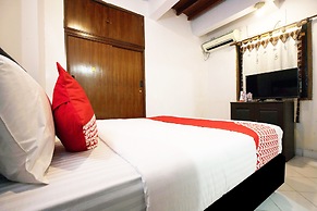 OYO 146 Menteng Residence Near Kementerian Perencanaan Pembangunan Nas