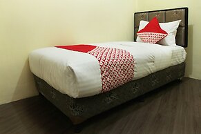 OYO 146 Menteng Residence Near Kementerian Perencanaan Pembangunan Nas