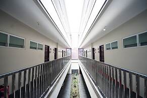 Super OYO 270 Madinah Residence Syariah