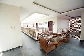 Super OYO 270 Madinah Residence Syariah