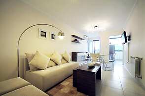 Bvd. Illia Flat MEC