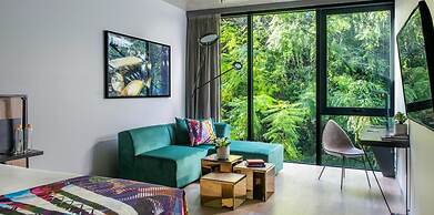 Crystalbrook Vincent