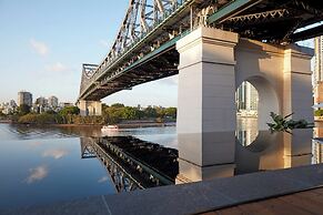 Crystalbrook Vincent