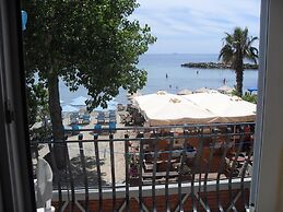 Hercules Seafront Studios