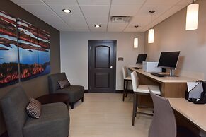 Staybridge Suites Wisconsin Dells - Lake Delton by IHG
