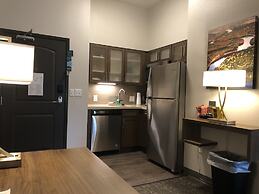 Staybridge Suites Wisconsin Dells - Lake Delton by IHG