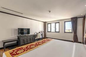 Aaron Vientiane Hotel