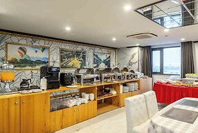 Aaron Vientiane Hotel