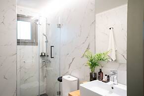 Chroma Fashion Rooms & Apartments