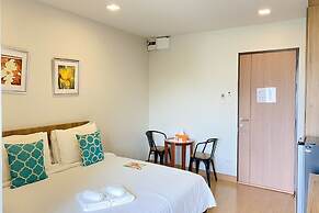 Casa Luxe Hotel and Resident