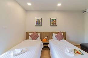 Casa Luxe Hotel and Resident