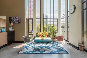 Casa Luxe Hotel and Resident