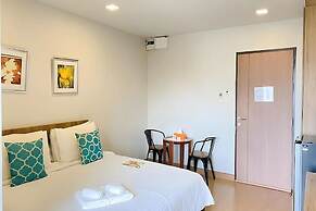 Casa Luxe Hotel and Resident