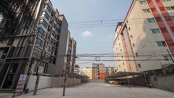 Casa Luxe Hotel and Resident