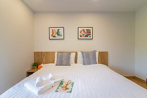 Casa Luxe Hotel and Resident