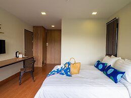 Casa Luxe Hotel and Resident