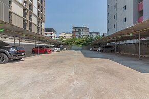 Casa Luxe Hotel and Resident