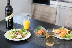 Ocean view terrace BISE