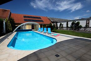 Hotel Akademie a depandance Vila Jarmila