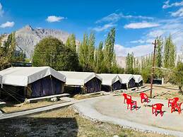 Hotel Nubra Delight and Camps