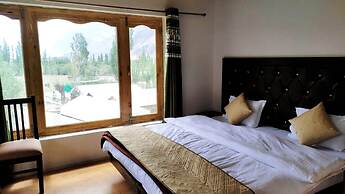 Hotel Nubra Delight and Camps