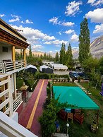 Hotel Nubra Delight and Camps