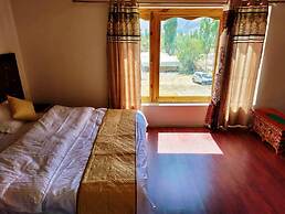 Hotel Nubra Delight and Camps