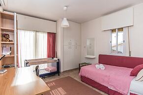 Koulas Apartment