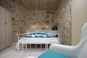 Trigono Holiday House