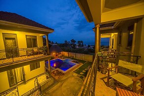 Victoria Breeze Hotel Apartment