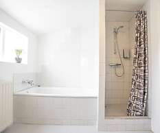 Old Airline Guesthouse