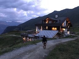 Hamilton Lodge & Spa