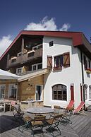 Hamilton Lodge & Spa