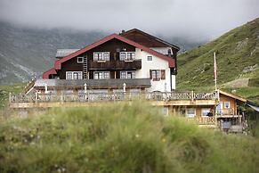Hamilton Lodge & Spa