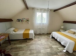 Maison et Table d'Hôtes Au Nom des Dames