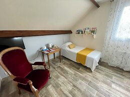 Maison et Table d'Hôtes Au Nom des Dames