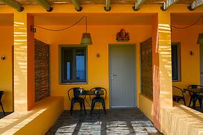 Rooster Guesthouse Rooms