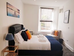 BlueOne Serviced Apartments-Sandon House