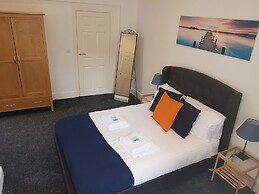 BlueOne Serviced Apartments-Sandon House