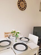 BlueOne Serviced Apartments-Sandon House