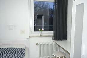 Pension Highway 3 Sennestadt-Bielefeld