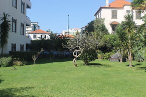 Jasmineiro Palms Palace Apartment