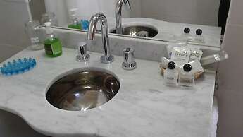 Ekos de Saint Exupery