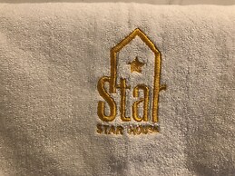 OYO 105 Star House 05