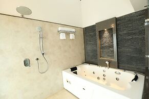 The Ocean Pearl Resort And Spa