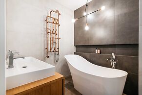 Penthouse Harmonica - LoftAffair