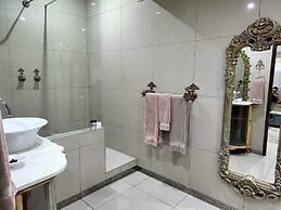 Excalibur Boutique Hotel