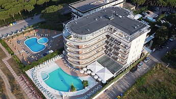 Jesolopalace Hotel & Aparthotel