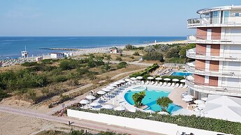 Jesolopalace Hotel & Aparthotel