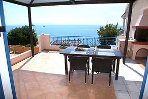 Beach Front Villa with Private 50m Path to Secluded Beach